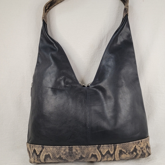 ​CECCONI PIERO Italy Black Leather Hobo Bag Snakeskin Trim Large Shoulder Bag
​ - Picture 10 of 13